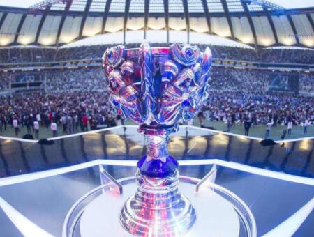 强调二点保 强调二点保